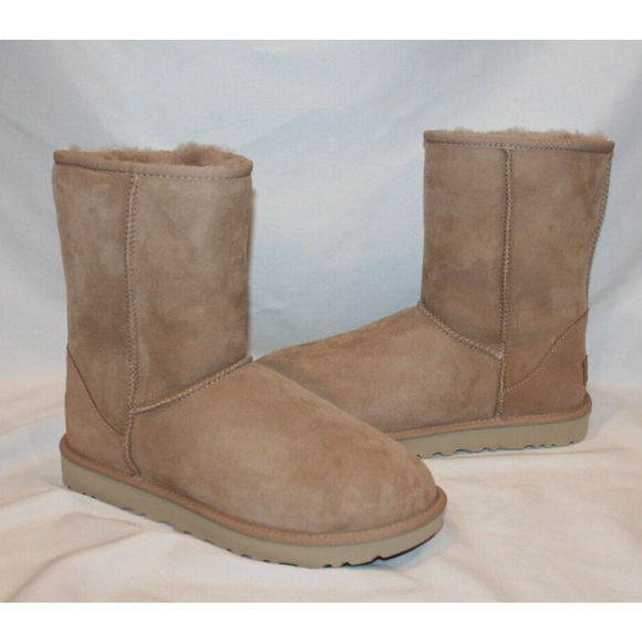 NIB Women's Shoes UGG CLASSIC SHORT II Mid-Calf Sheepskin Boots Beachwood Tan - Picture 2 of 8